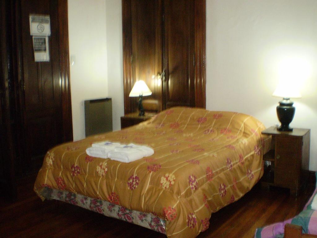 Hostel Marino Rosario Bilik gambar